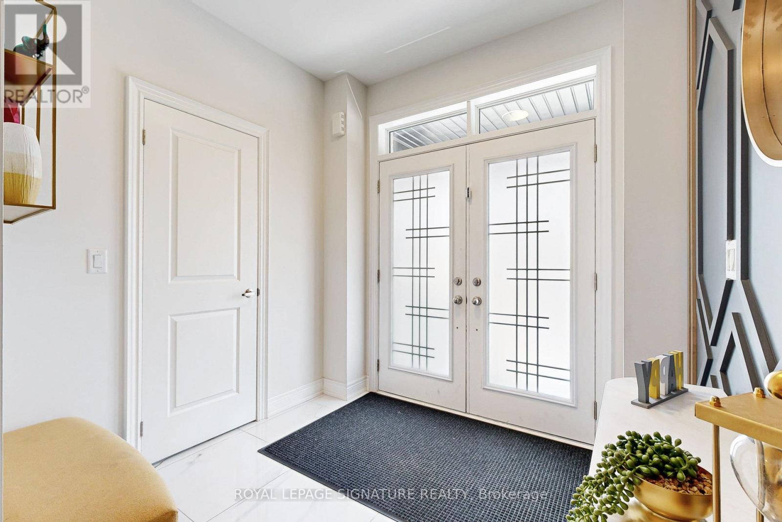 Upper - 1028 Pelican Trail, Pickering, Ontario  L1X 0G7 - Photo 6 - E12439791