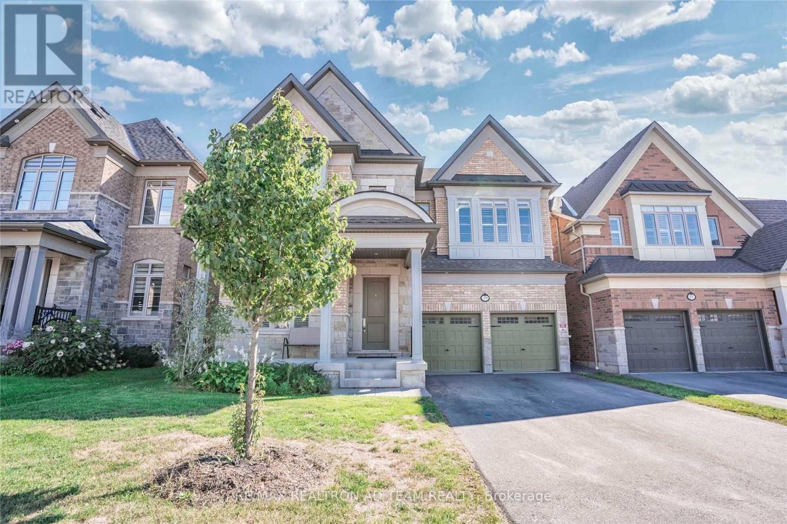 19 Pennine Drive, Whitby, Ontario  L1P 0C3 - Photo 3 - E12439844