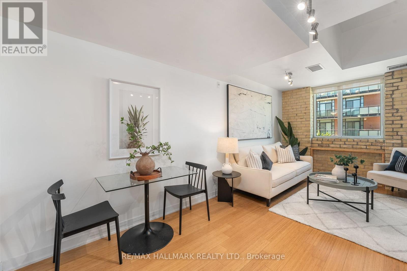 239 - 201 Carlaw Avenue, Toronto, Ontario  M4M 2S1 - Photo 3 - E12439882