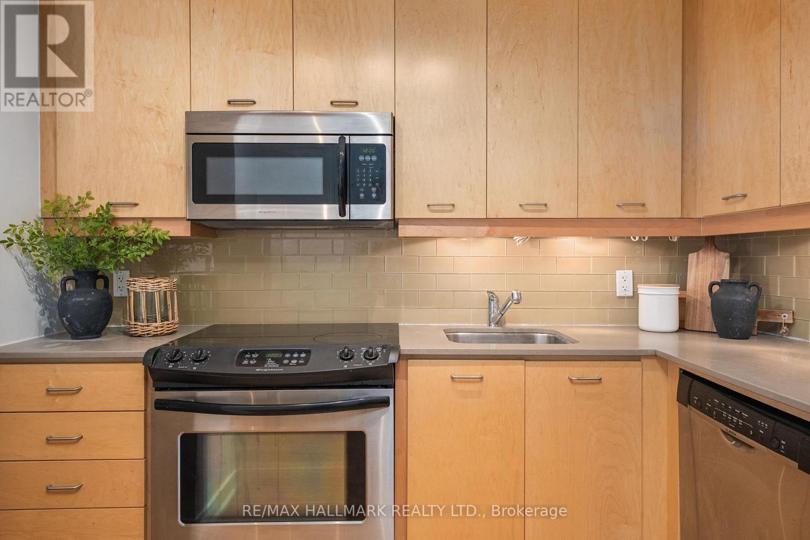 239 - 201 Carlaw Avenue, Toronto, Ontario  M4M 2S1 - Photo 8 - E12439882