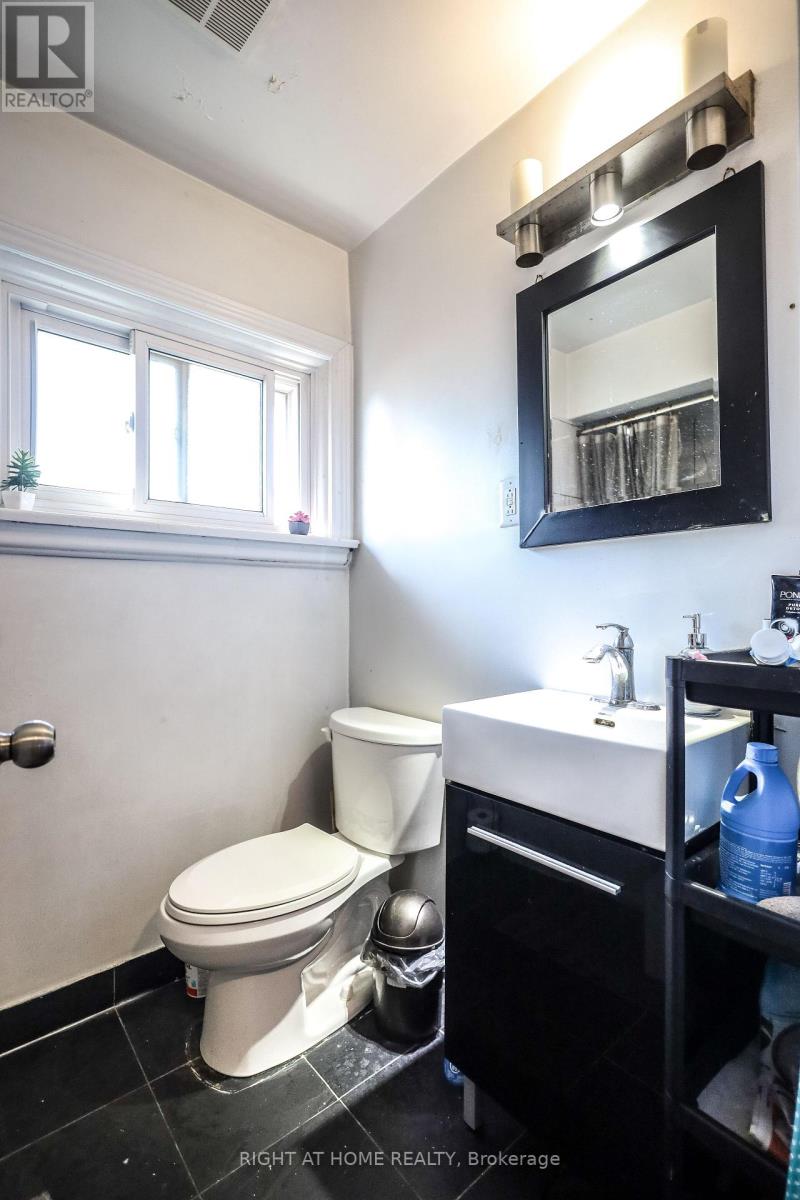 3261 Lawrence Avenue E, Toronto, Ontario  M1H 1A5 - Photo 16 - E12439910