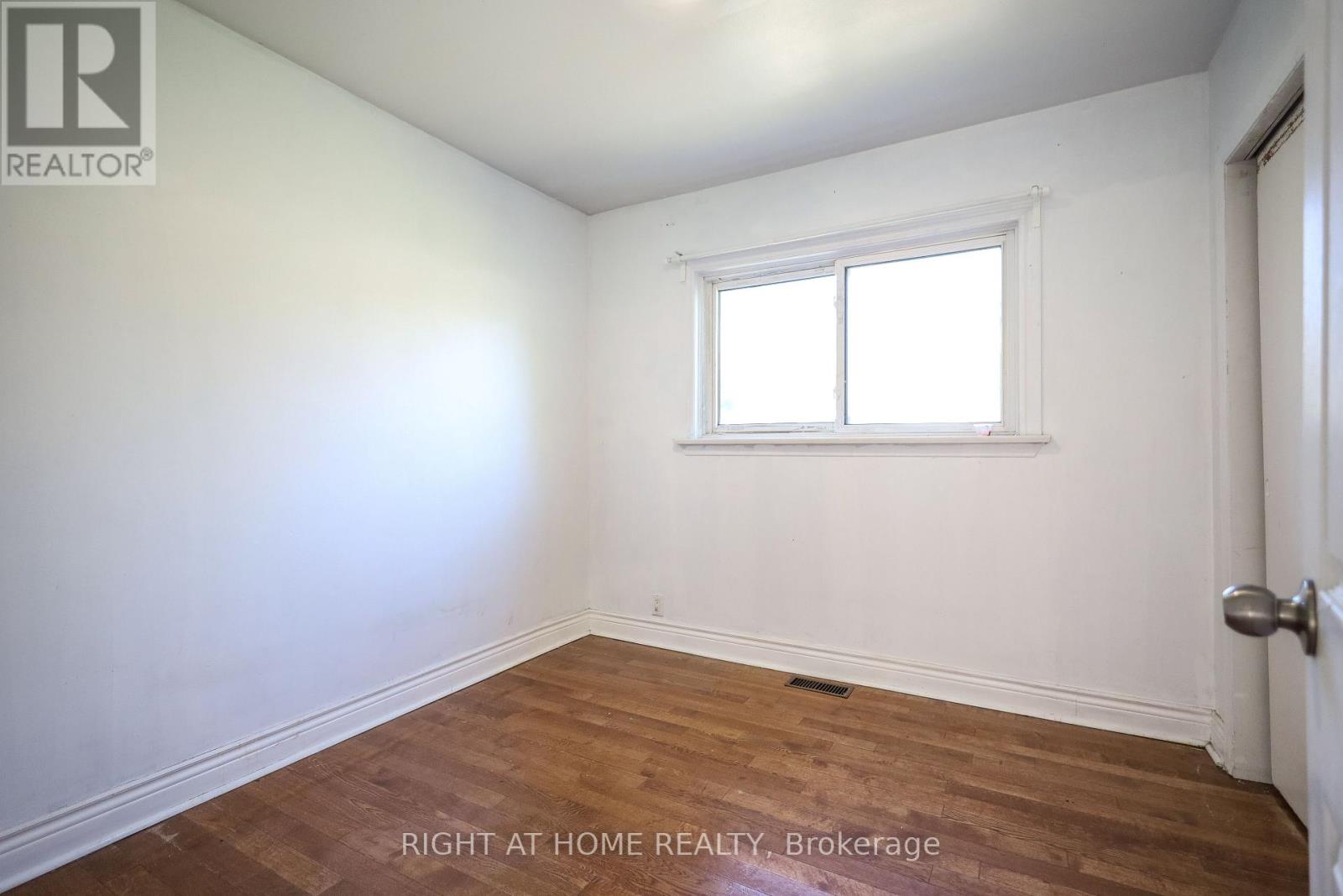 3261 Lawrence Avenue E, Toronto, Ontario  M1H 1A5 - Photo 19 - E12439910