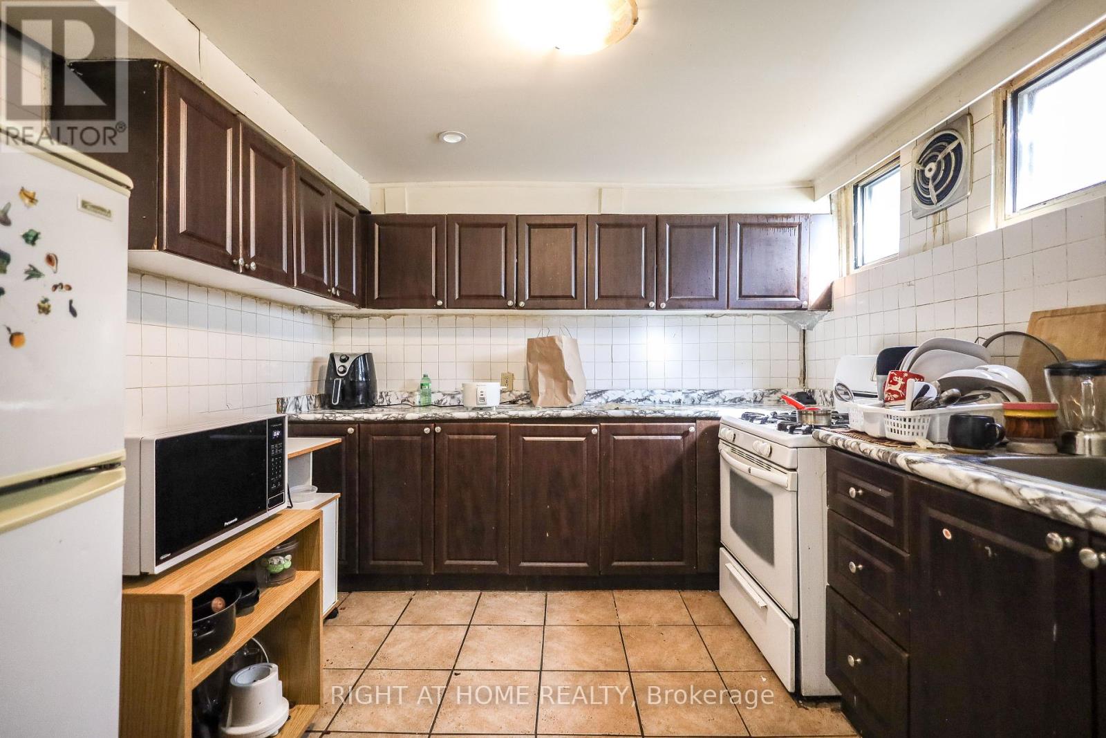 3261 Lawrence Avenue E, Toronto, Ontario  M1H 1A5 - Photo 25 - E12439910