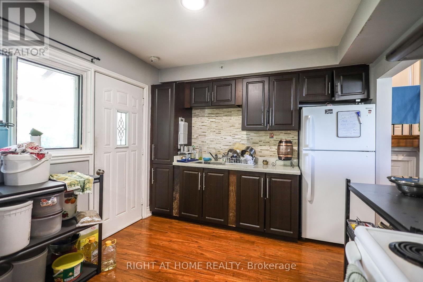 3261 Lawrence Avenue E, Toronto, Ontario  M1H 1A5 - Photo 8 - E12439910