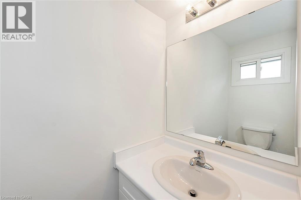 20 Anna Capri Drive Unit# 2, Hamilton, Ontario  L8W 1M6 - Photo 7 - 40775789