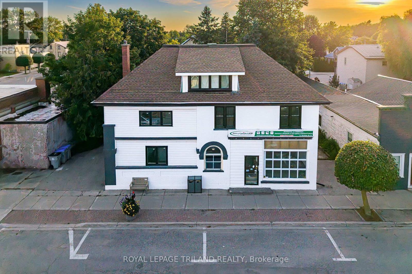 11 Goshen Street N, Bluewater, Ontario  N0M 2T0 - Photo 5 - X12440009