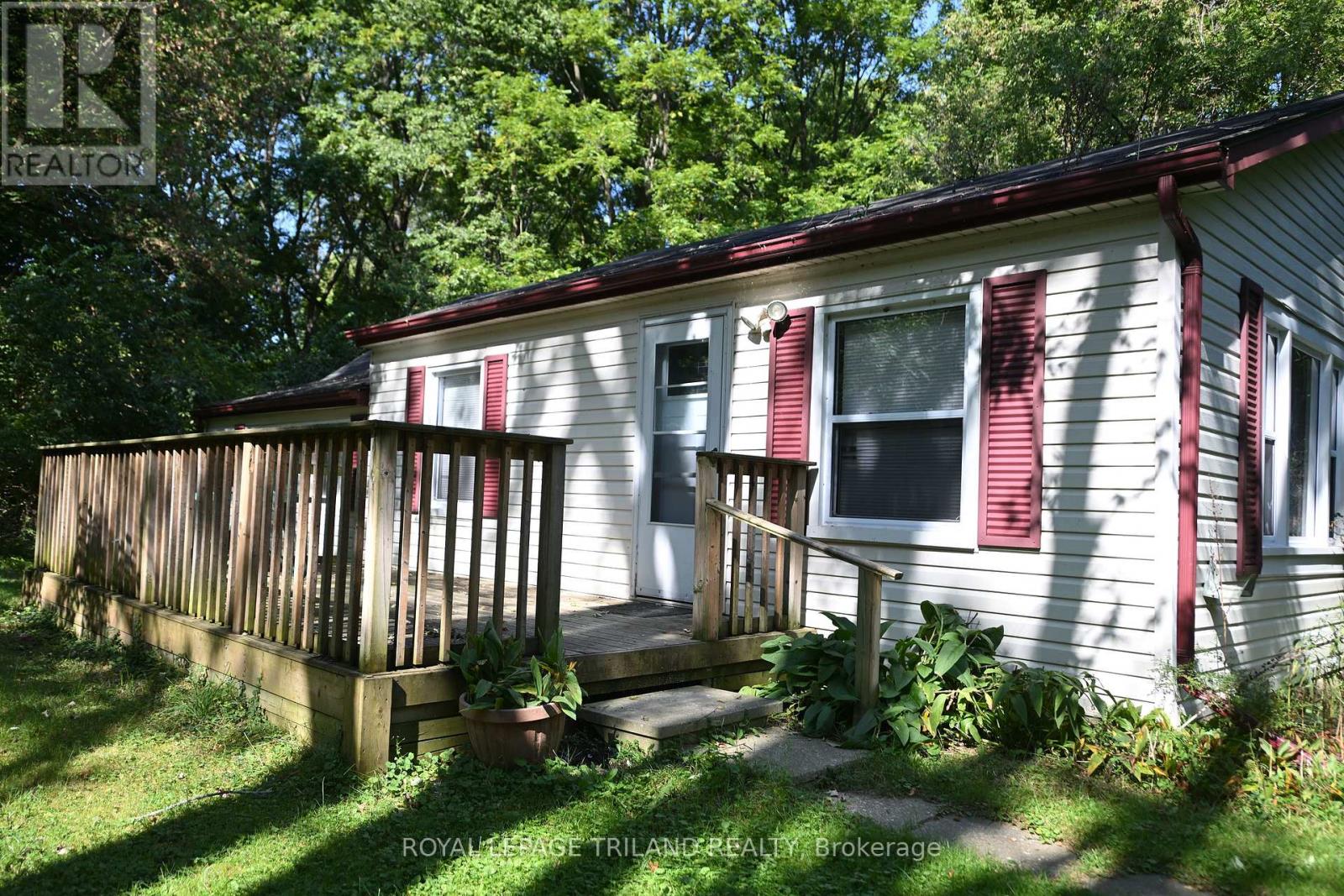 65 Cove Road, London South, Ontario  N6J 1H8 - Photo 14 - X12440028