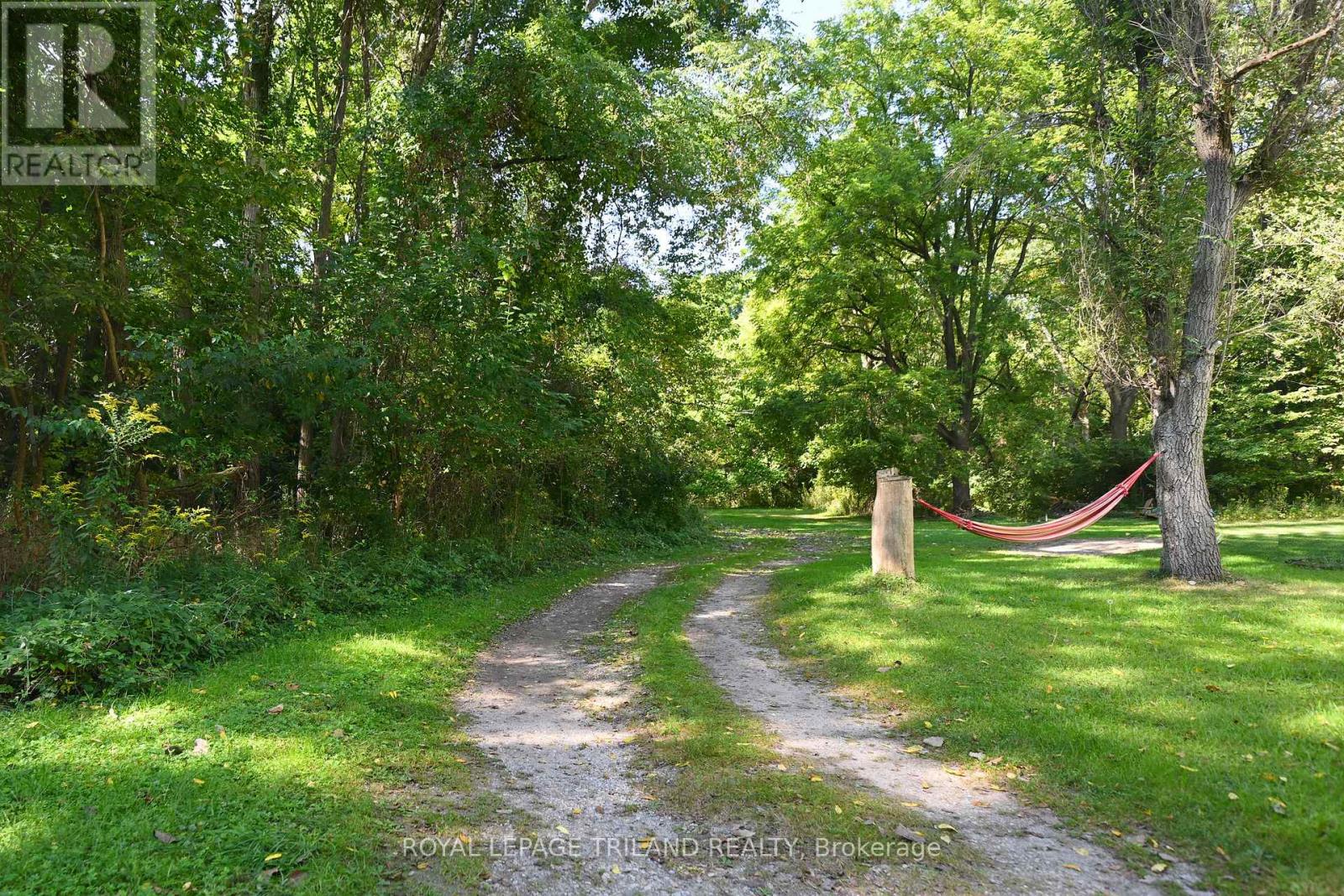 65 Cove Road, London South, Ontario  N6J 1H8 - Photo 24 - X12440028