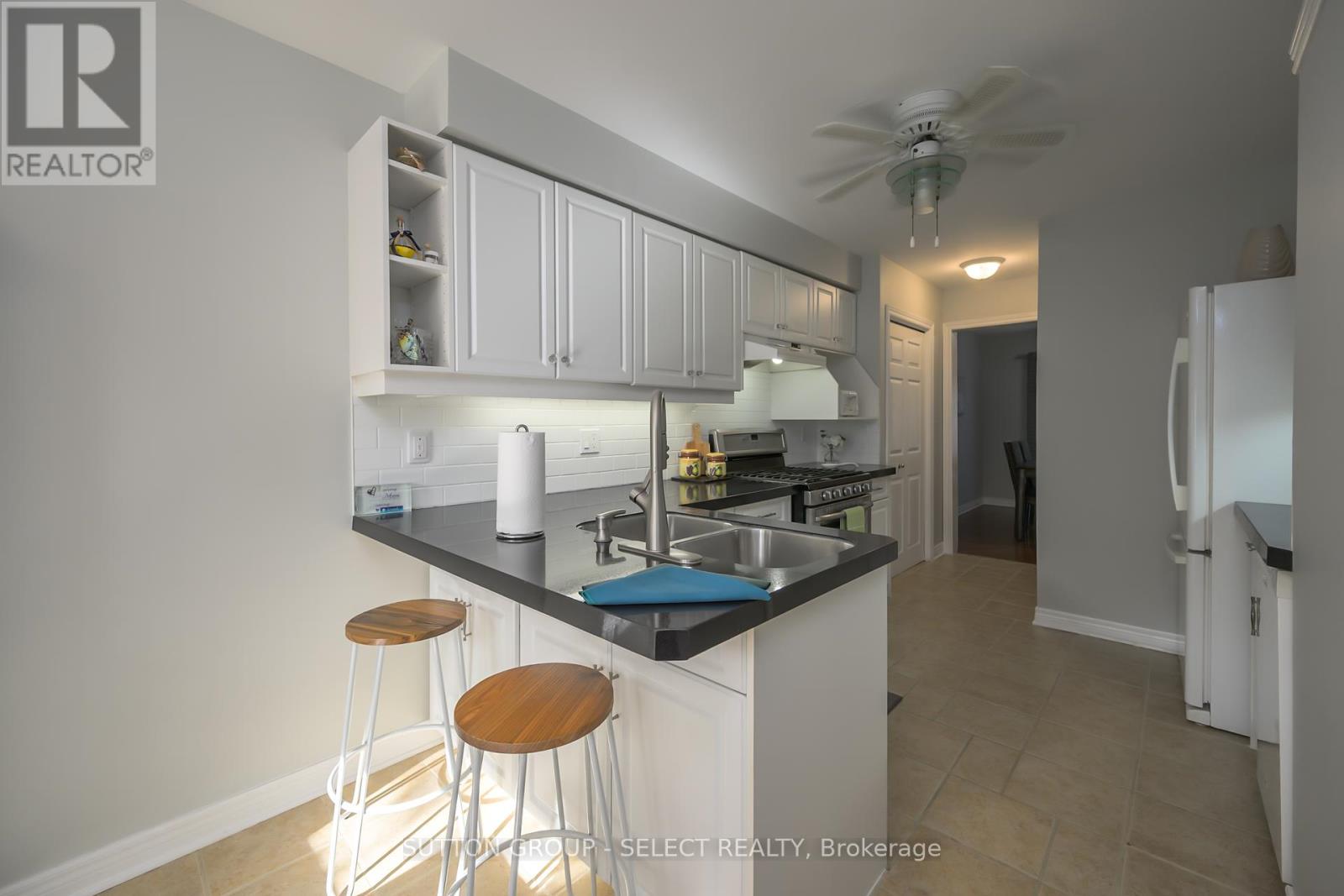 14 - 1478 Adelaide Street N, London North, Ontario  N6H 0A9 - Photo 5 - X12440085