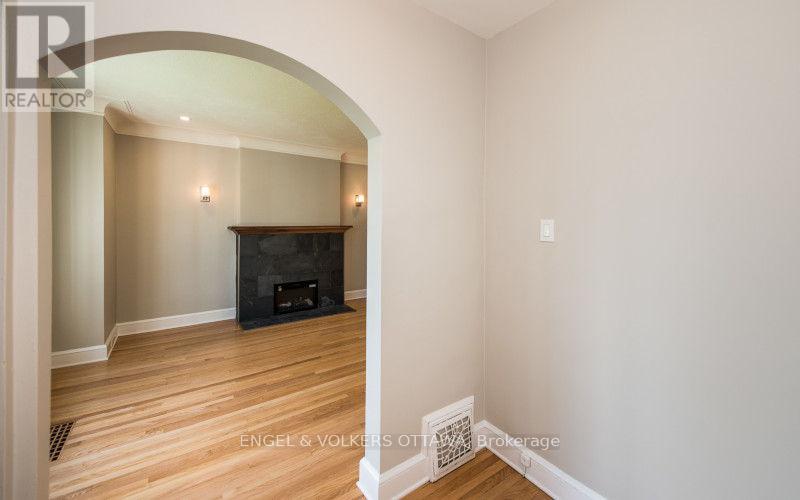 460 Holland Avenue, Ottawa, Ontario  K1Y 0Z5 - Photo 5 - X12440016