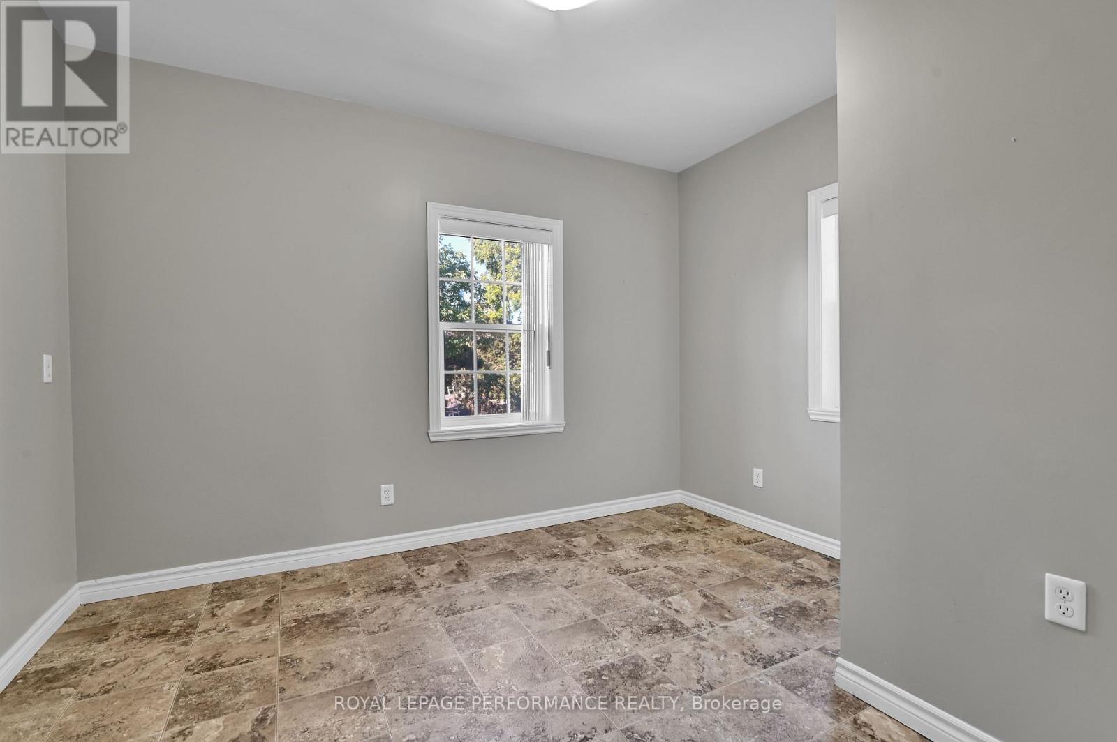 117 First Street E, Cornwall, Ontario  K6H 1K8 - Photo 24 - X12440056