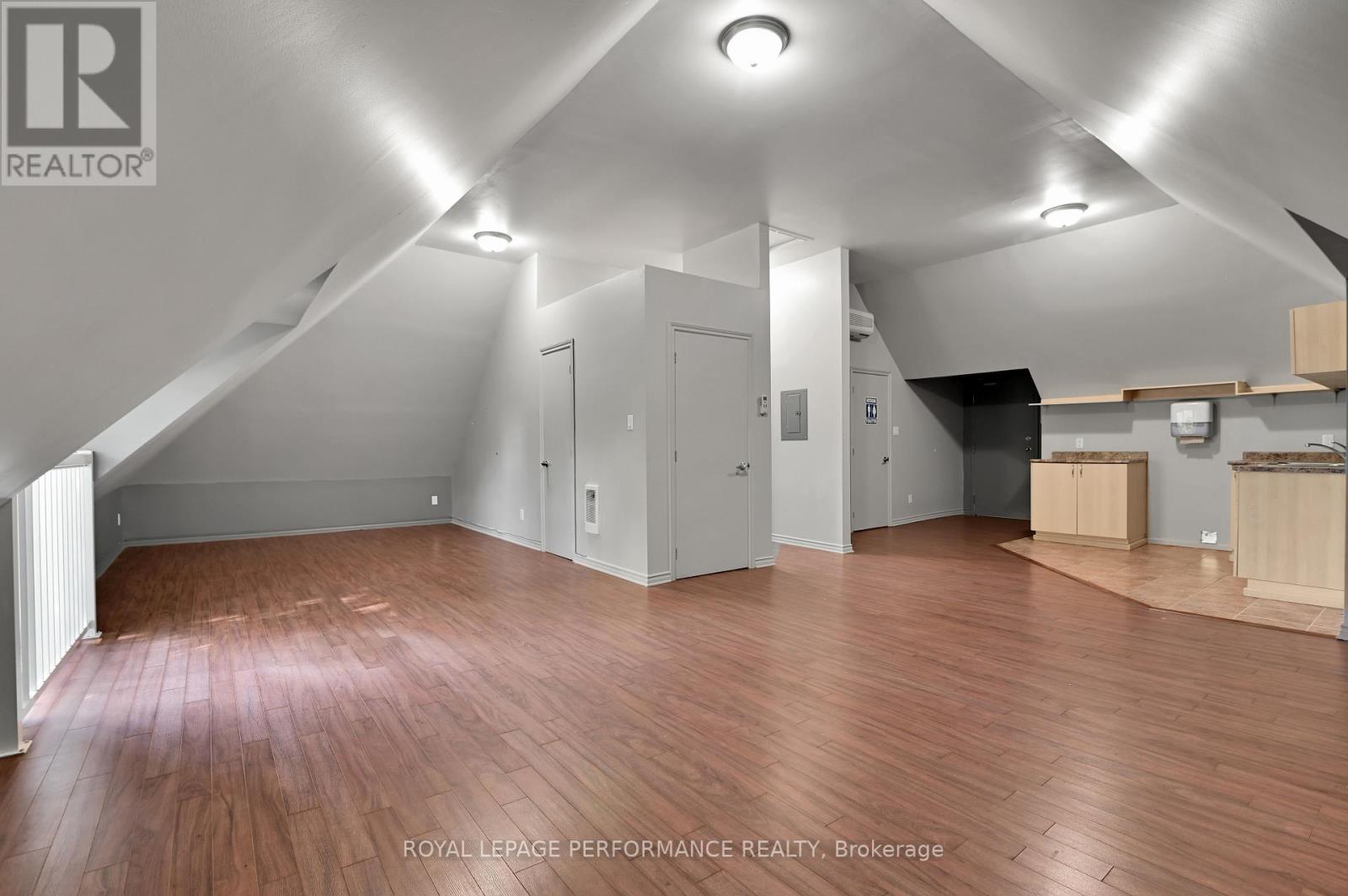 117 First Street E, Cornwall, Ontario  K6H 1K8 - Photo 26 - X12440056
