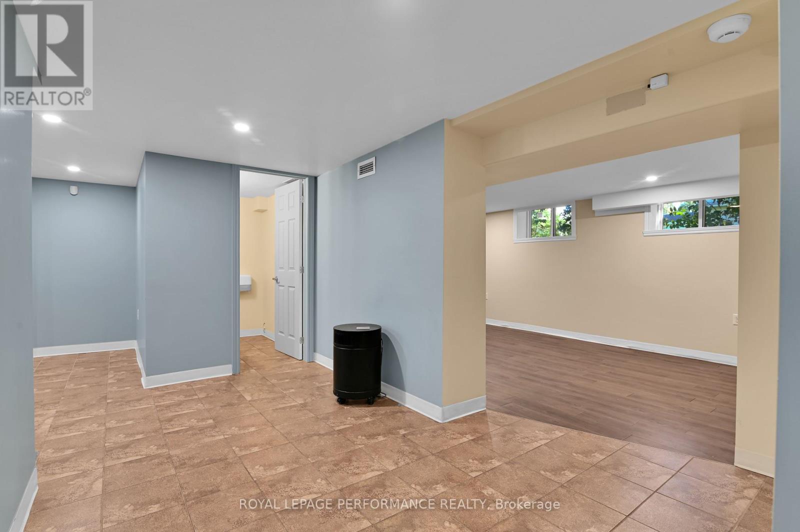 117 First Street E, Cornwall, Ontario  K6H 1K8 - Photo 32 - X12440056