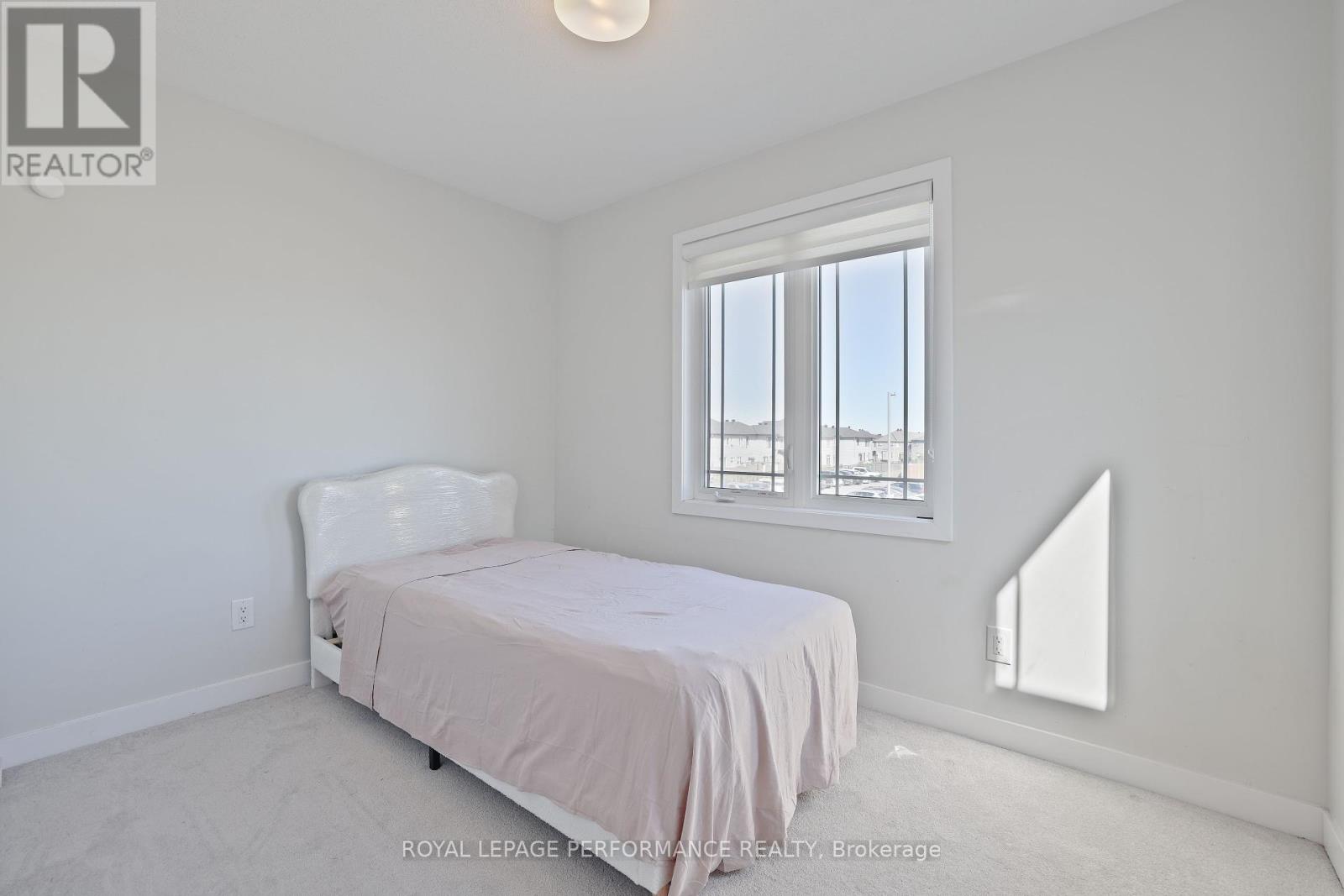 116 Main Halyard Lane, Ottawa, Ontario  K2J 7B6 - Photo 18 - X12440081