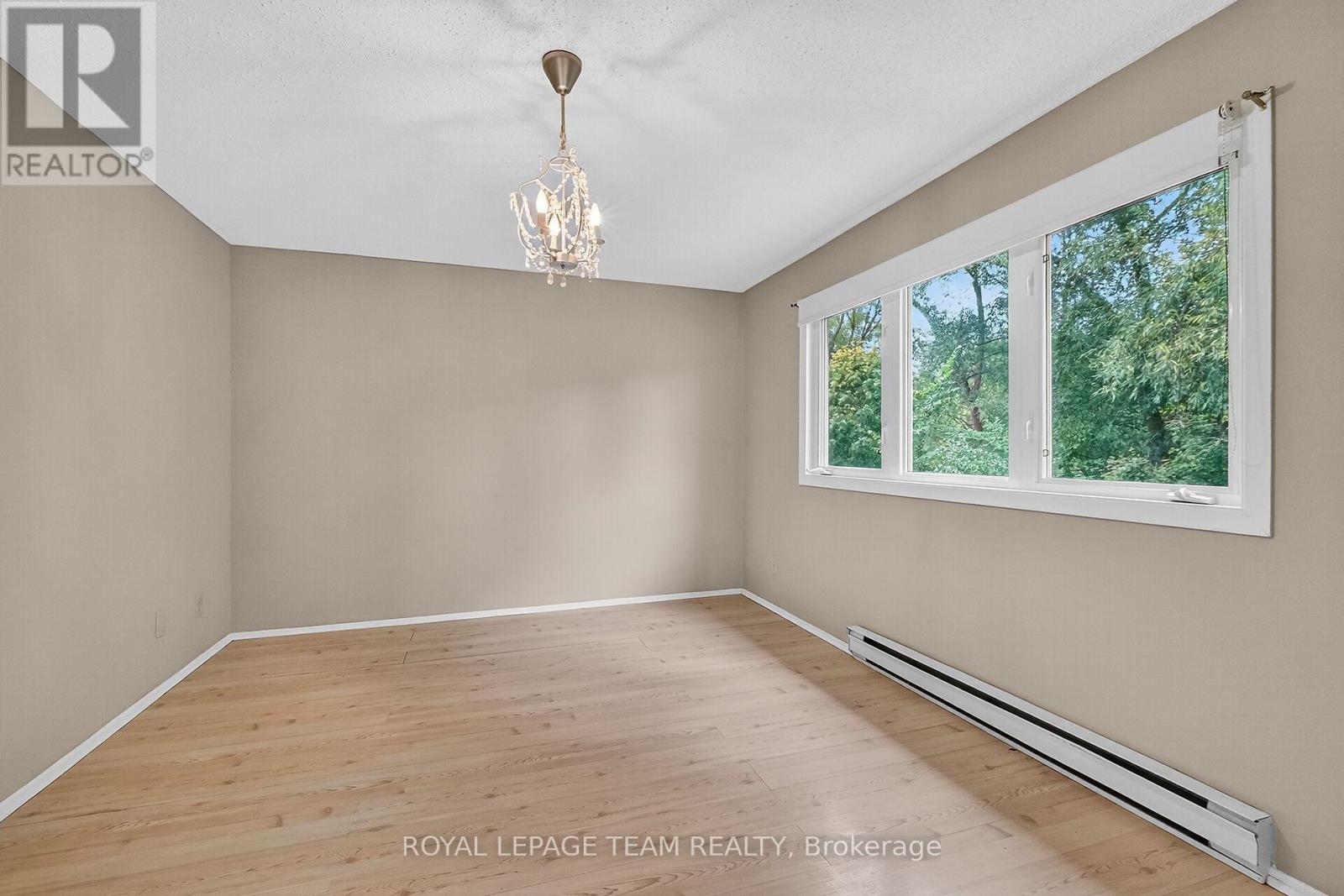 11 Peary Way, Ottawa, Ontario  K2L 1Z9 - Photo 22 - X12440093