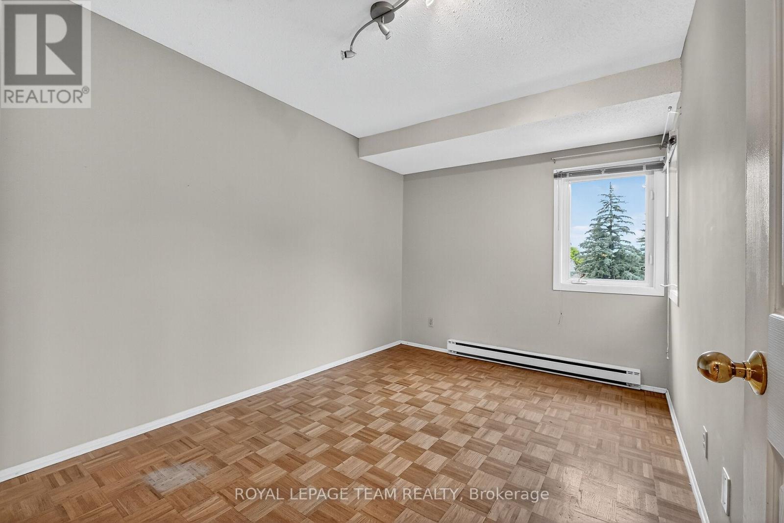 11 Peary Way, Ottawa, Ontario  K2L 1Z9 - Photo 27 - X12440093