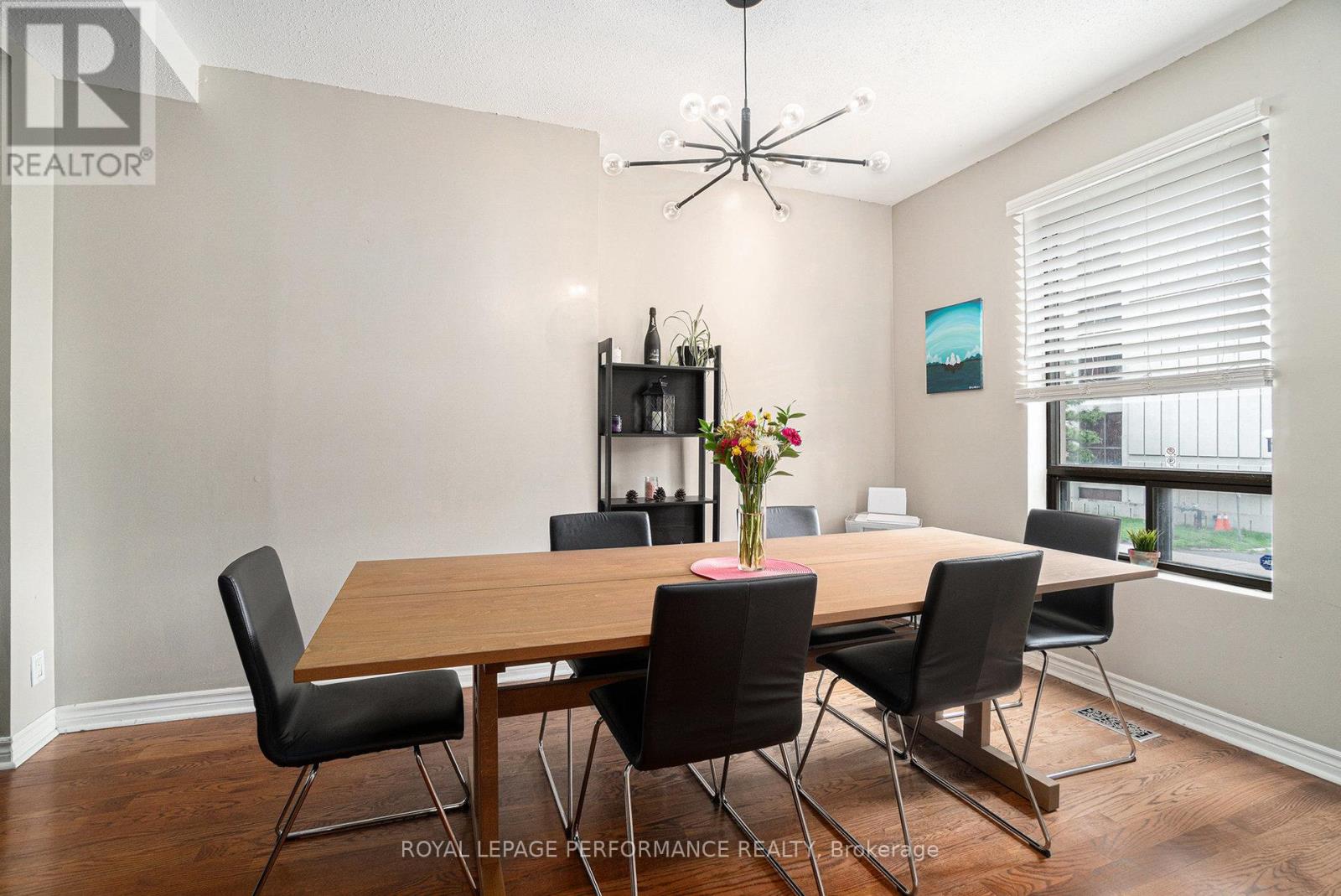55 Argyle Avenue, Ottawa, Ontario  K2P 1B3 - Photo 10 - X12440107