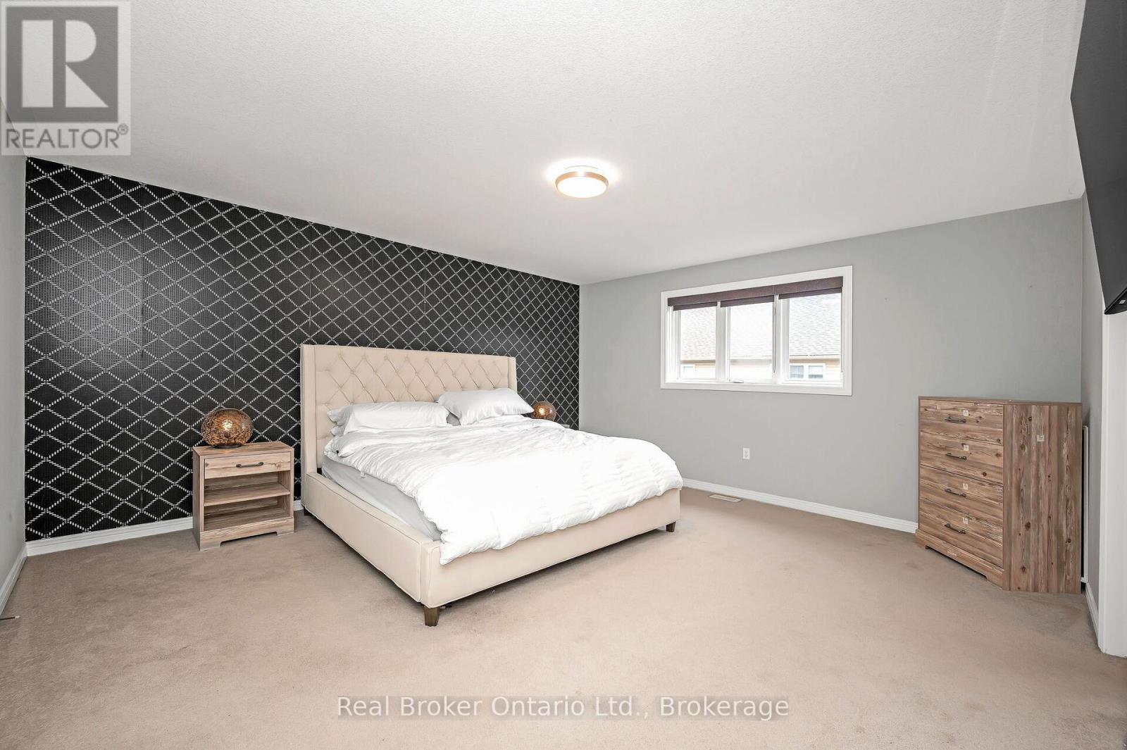 23 Bellflower Boulevard, Hamilton, Ontario  L0R 1P0 - Photo 15 - X12440031
