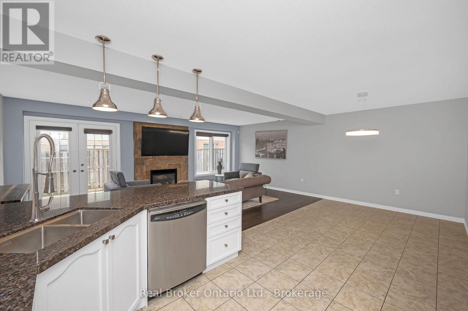23 Bellflower Boulevard, Hamilton, Ontario  L0R 1P0 - Photo 8 - X12440031