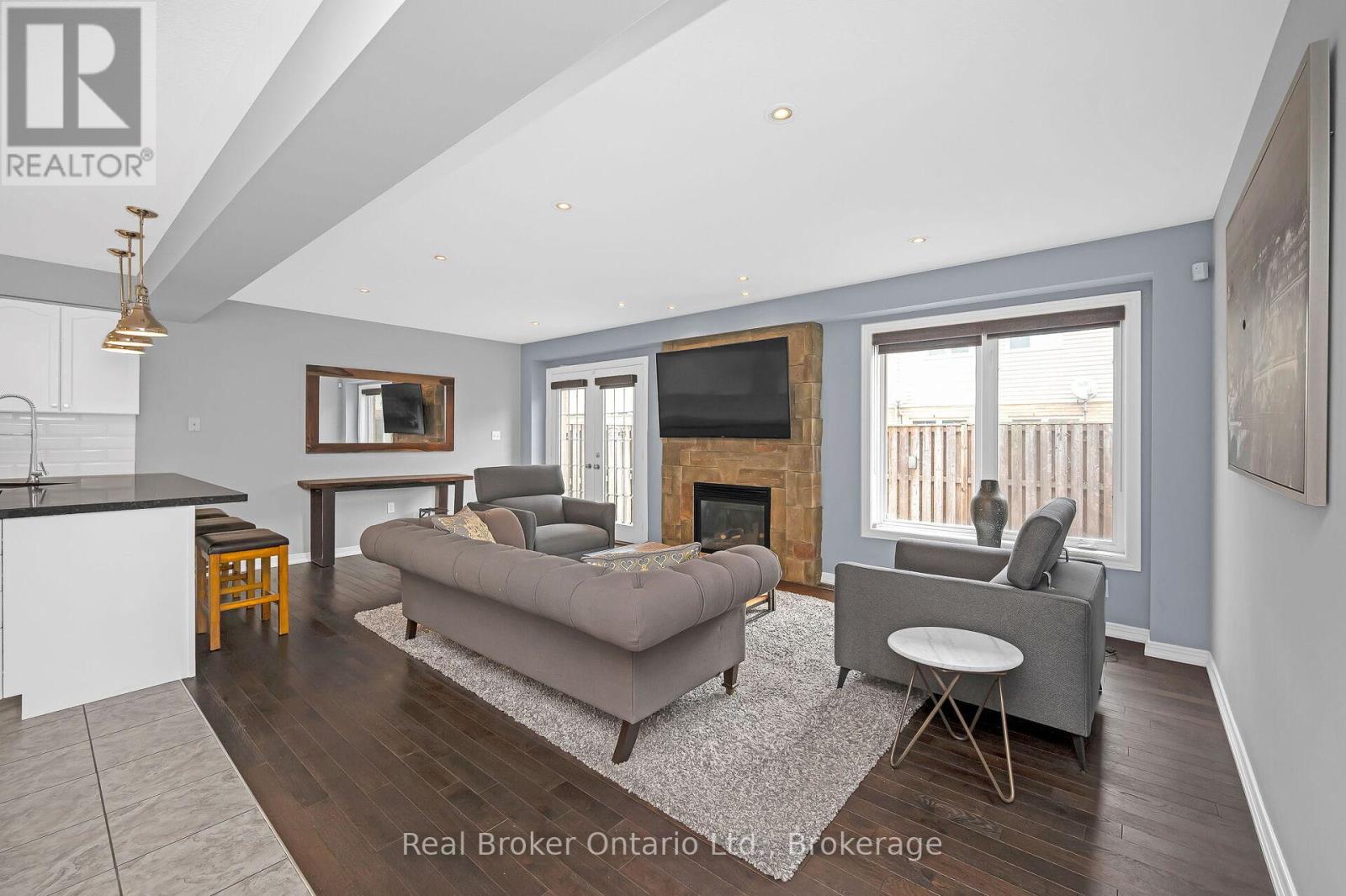 23 Bellflower Boulevard, Hamilton, Ontario  L0R 1P0 - Photo 9 - X12440031