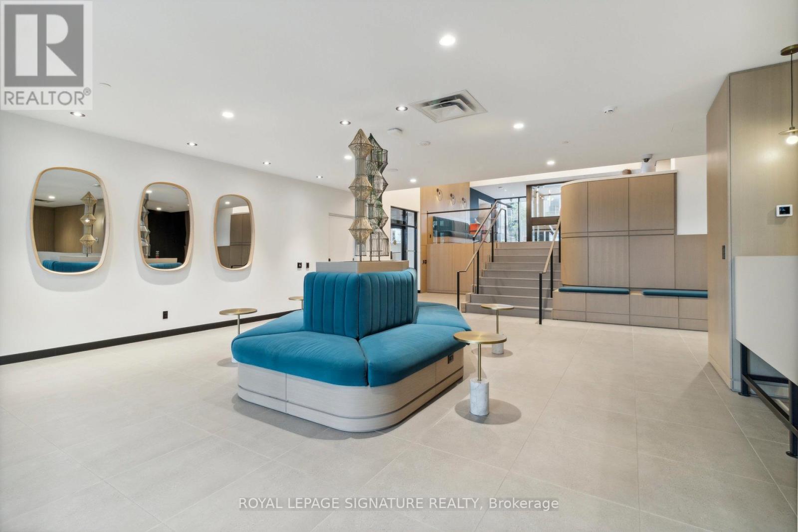 623 - 8 Beverley Glen Boulevard, Vaughan, Ontario  L4J 0L5 - Photo 11 - N12439790