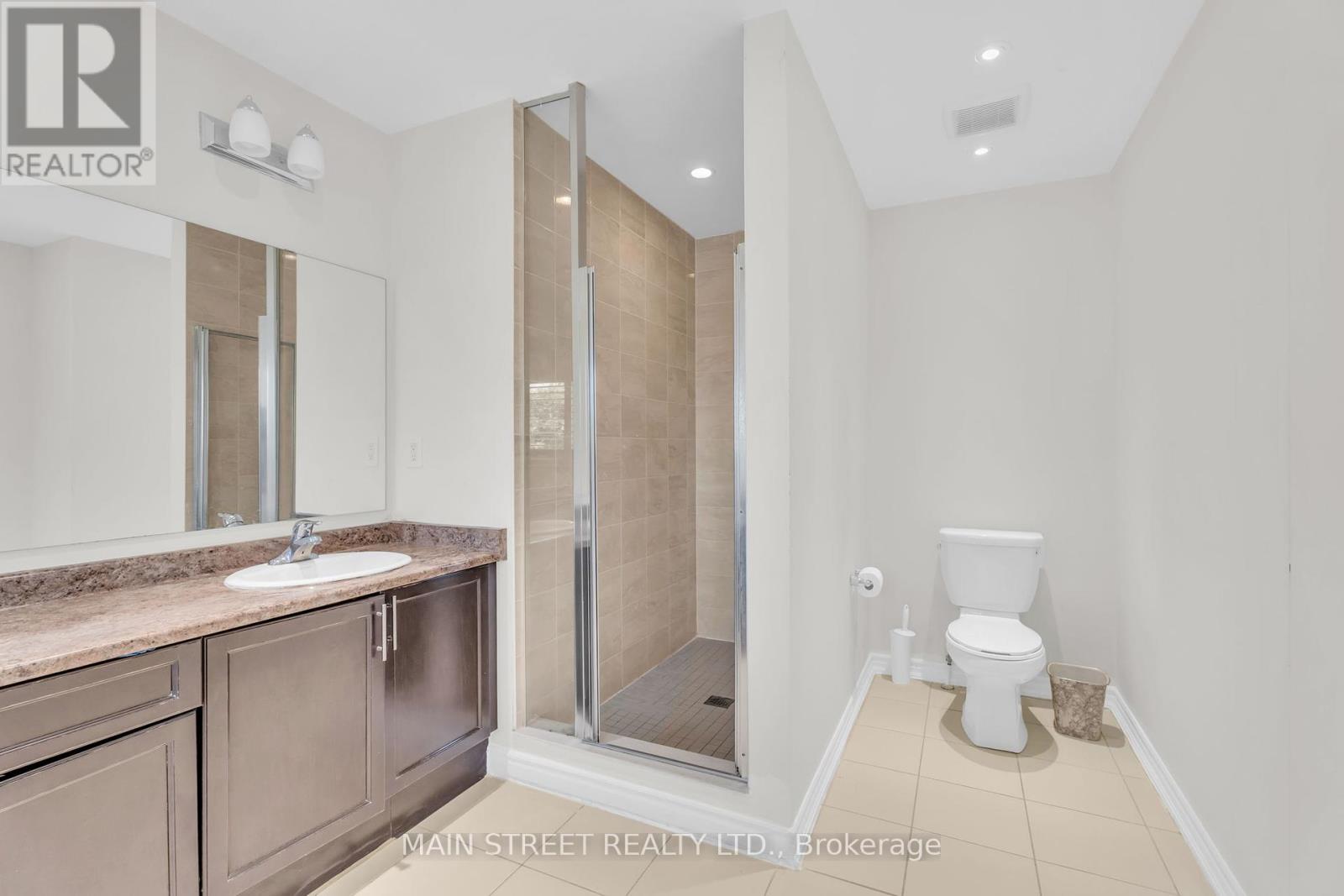 6 Leaden Hall Drive, East Gwillimbury, Ontario  L0G 1R0 - Photo 19 - N12439799