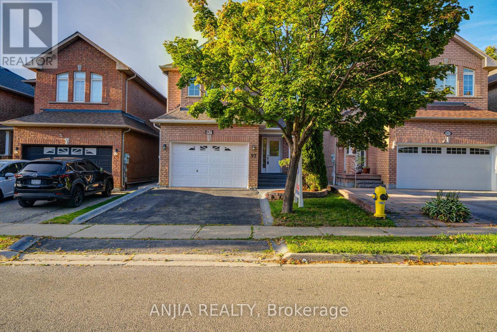 97 Blackthorn Drive, Vaughan, Ontario  L6A 3N2 - Photo 1 - N12439831