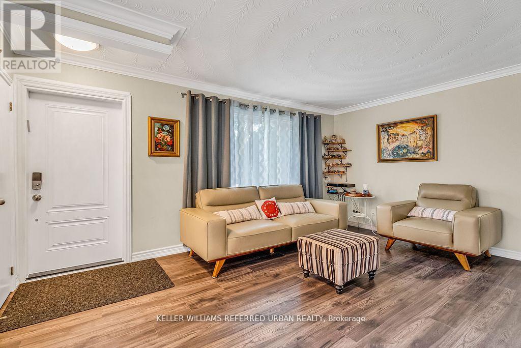 86 Morgan Avenue, Markham, Ontario  L3T 1R4 - Photo 6 - N12439845