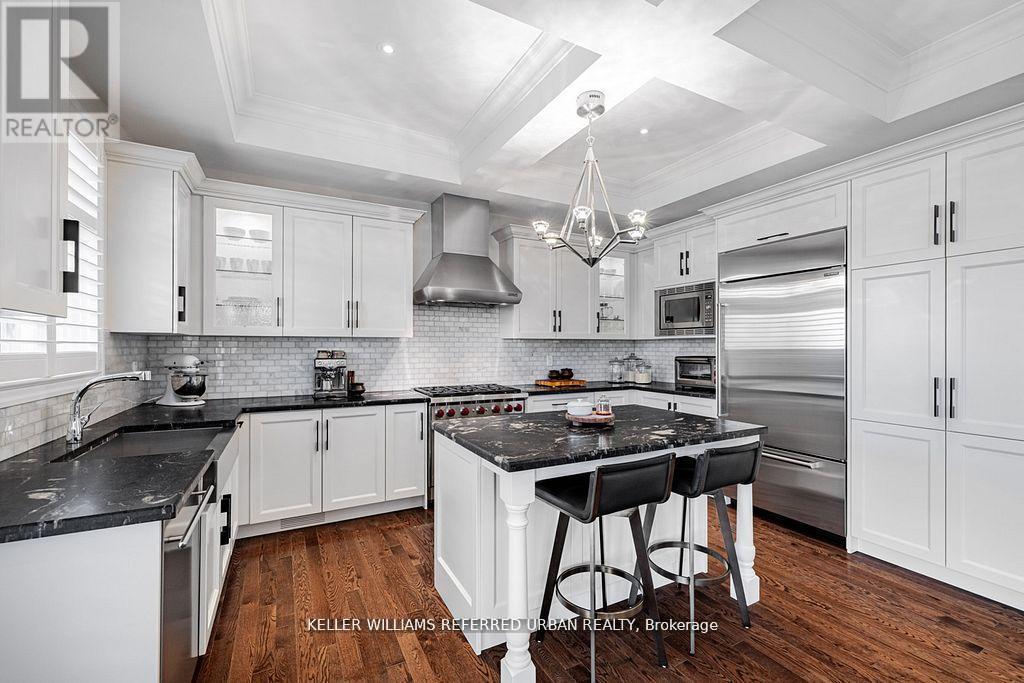 113 Burns Boulevard, King, Ontario  L7B 0M5 - Photo 13 - N12439878