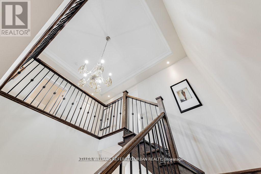 113 Burns Boulevard, King, Ontario  L7B 0M5 - Photo 17 - N12439878