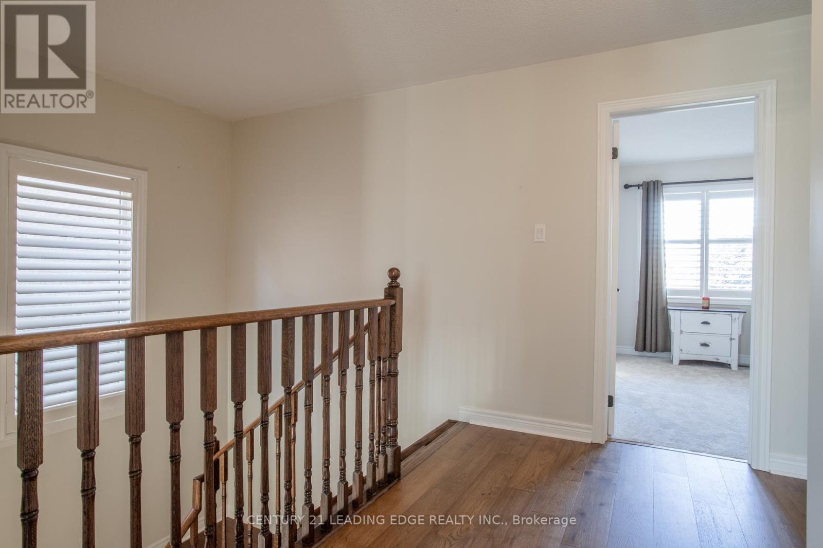 327 Mantle Avenue, Whitchurch-Stouffville, Ontario  L4A 0R9 - Photo 16 - N12439900
