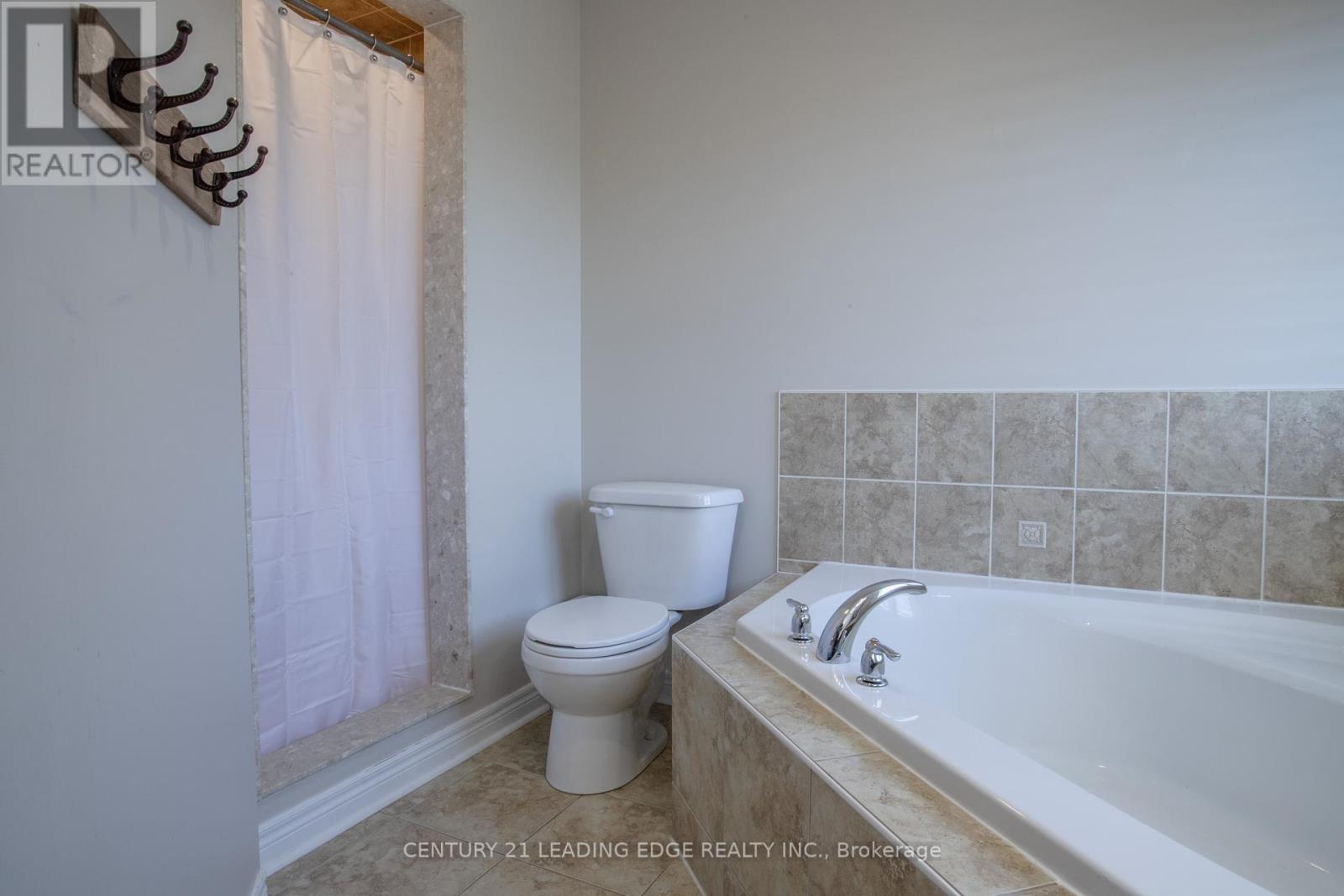 327 Mantle Avenue, Whitchurch-Stouffville, Ontario  L4A 0R9 - Photo 20 - N12439900