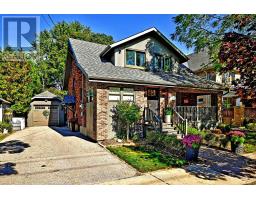 82 CENTRE STREET, Aurora, Ontario