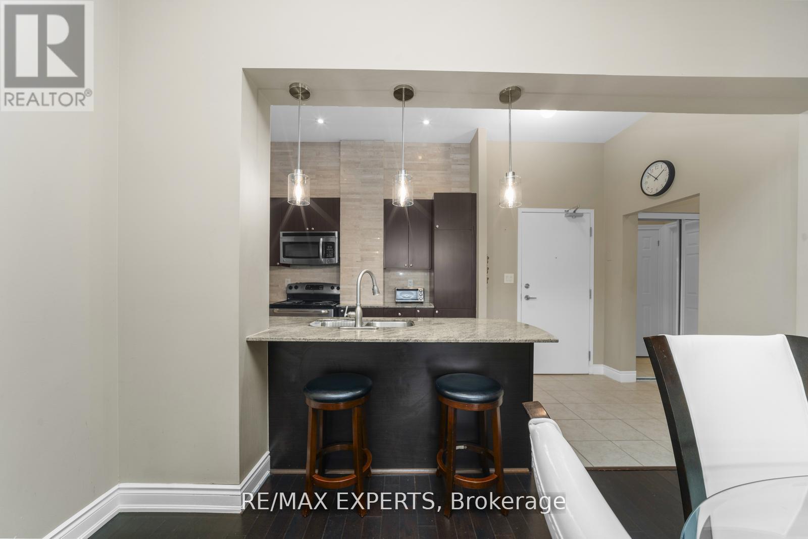 105 - 10211 Keele Street, Vaughan, Ontario  L6A 4R7 - Photo 12 - N12439945