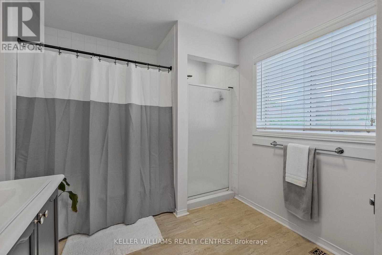 41 Bonny Meadows Drive, Aurora, Ontario  L4G 6M9 - Photo 24 - N12439948