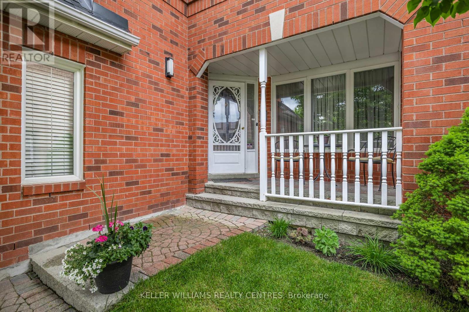 41 Bonny Meadows Drive, Aurora, Ontario  L4G 6M9 - Photo 4 - N12439948