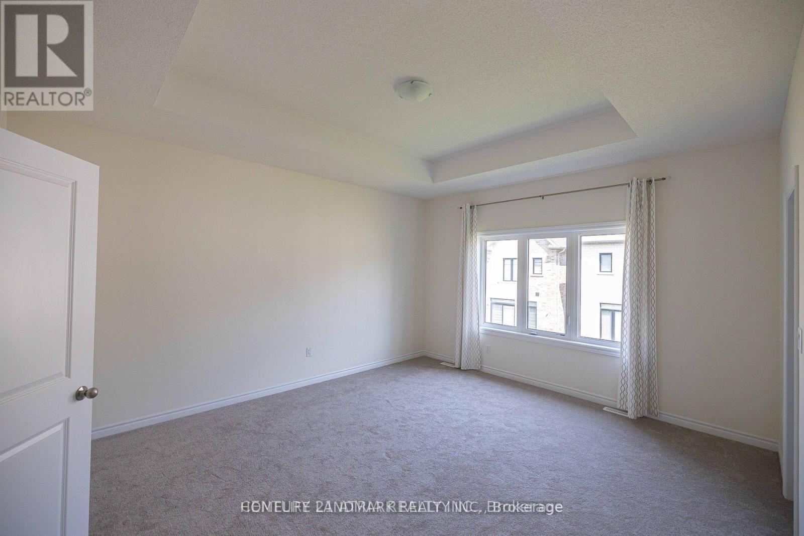 12 Fish Drive, Aurora, Ontario  L4G 4A6 - Photo 8 - N12439997
