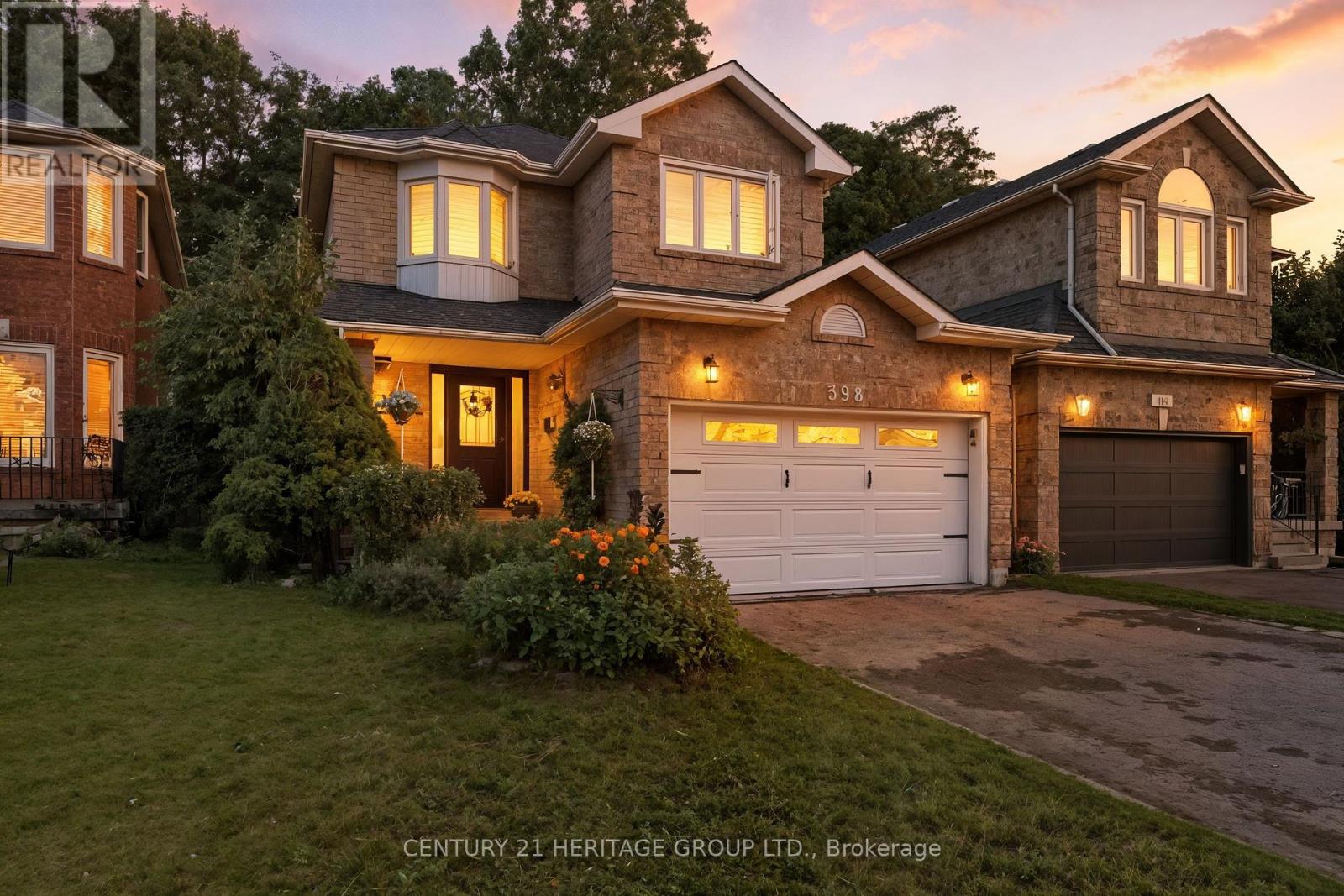 398 CARRUTHERS AVENUE, Newmarket, Ontario