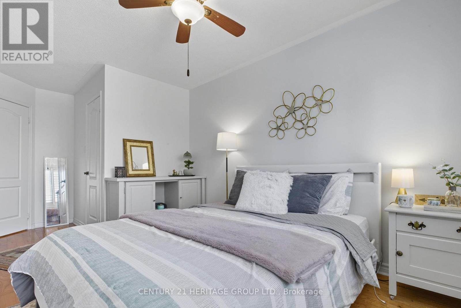 398 Carruthers Avenue, Newmarket, Ontario  L3X 2C1 - Photo 25 - N12439999