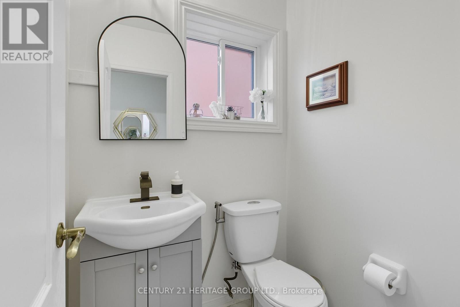 398 Carruthers Avenue, Newmarket, Ontario  L3X 2C1 - Photo 8 - N12439999