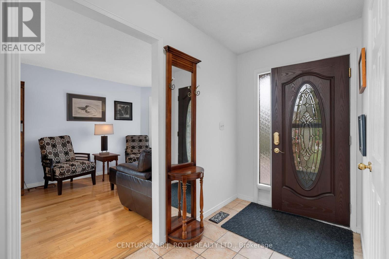 23 Grasett Crescent, Barrie, Ontario  L4N 6Z8 - Photo 5 - S12439784