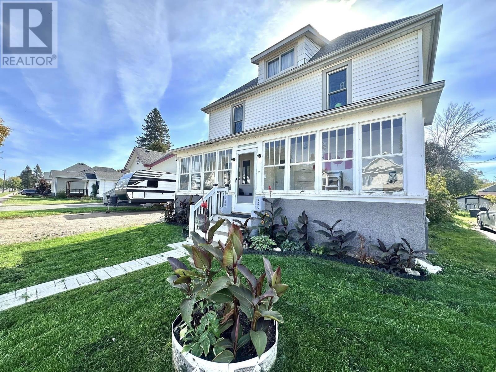 230 Amelia St E, Thunder Bay, Ontario  P7E 3Z7 - Photo 1 - TB253123