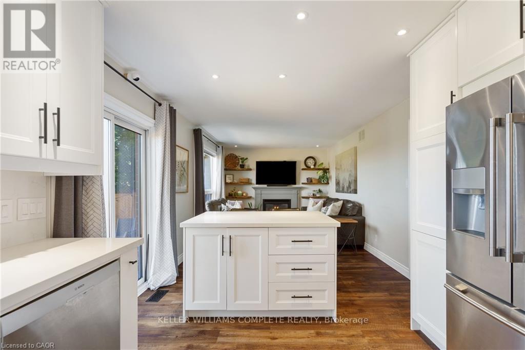 44 Grassyplain Drive, Hamilton (Villages Of Glancaster), Ontario  L0R 1W0 - Photo 23 - X12440113