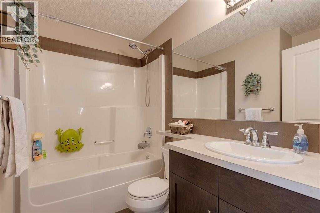 44 Evansborough Common Nw, Calgary, Alberta  T3P 0M6 - Photo 25 - A2260530