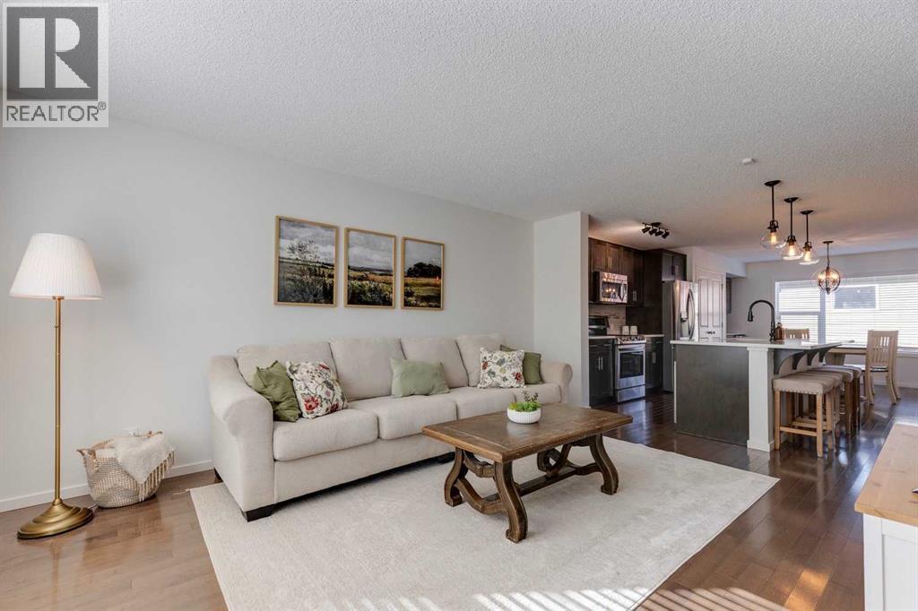 44 Evansborough Common Nw, Calgary, Alberta  T3P 0M6 - Photo 3 - A2260530