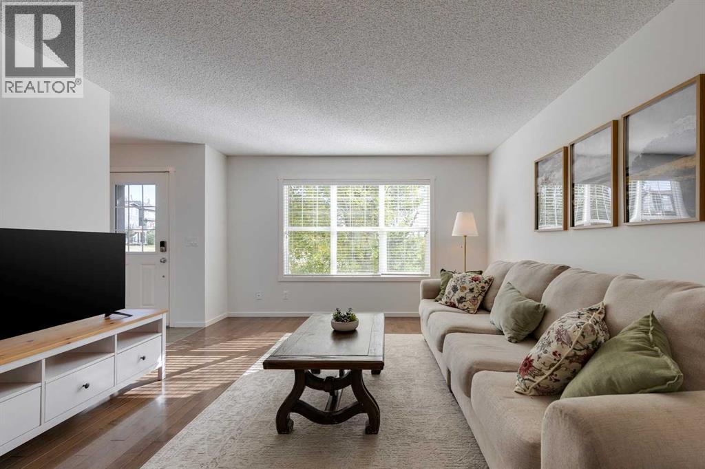 44 Evansborough Common Nw, Calgary, Alberta  T3P 0M6 - Photo 7 - A2260530