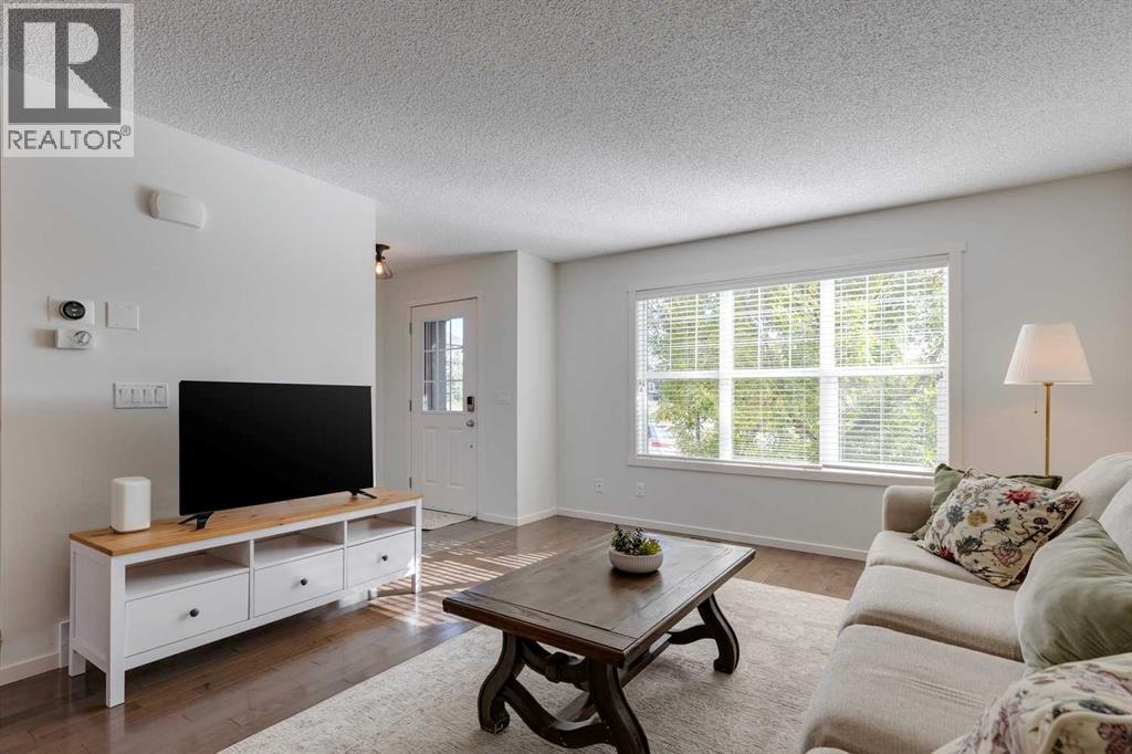 44 Evansborough Common Nw, Calgary, Alberta  T3P 0M6 - Photo 8 - A2260530