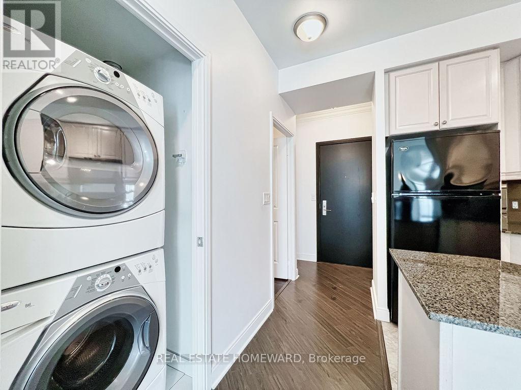 3005 - 80 Absolute Avenue, Mississauga, Ontario  L4Z 0A5 - Photo 6 - W12360610