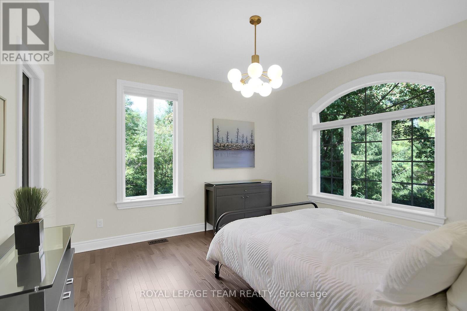 6196 Elkwood Drive, Ottawa, Ontario  K4P 1M9 - Photo 30 - X12343160