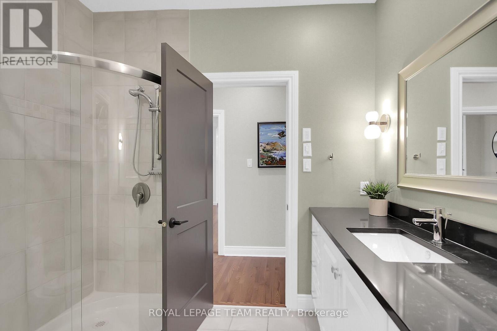 6196 Elkwood Drive, Ottawa, Ontario  K4P 1M9 - Photo 33 - X12343160